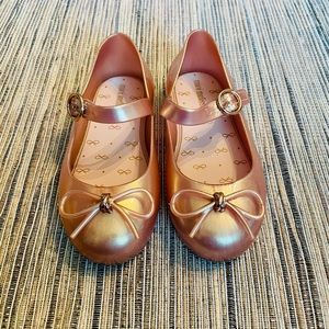 Mini Melissa: Little Girl's Mini Sweet Love Mary Jane Flats (Rose Gold)
